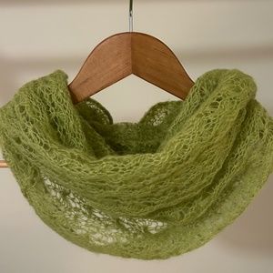 Loop scarf by Olena Zylak